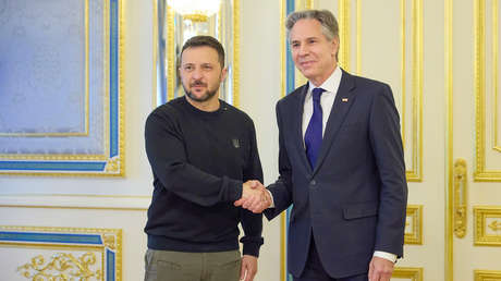 Zajárova sobre las palabras de Blinken: "¡Con qué asco tratan a Zelenski!"