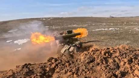 VIDEO: Así ensaya el Ejército ruso el fuego con misiles antitanque cerca del frente
