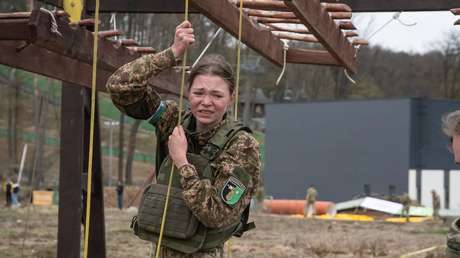 Asesor de Zelenski: "Hay un montón de tareas en el Ejército, tanto para hombres como para mujeres"
