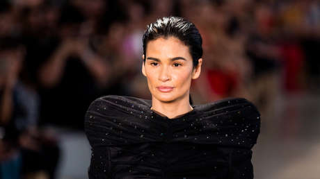 Popular modelo brasileña revela enfermedad incurable tras meses de ignorar señales en su cuerpo