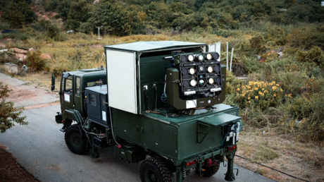 VIDEO: India ensaya un láser al estilo de 'La guerra de las galaxias'
