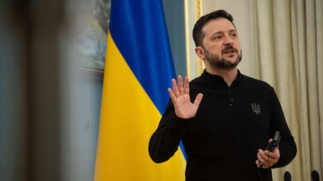 Zelenski usurpa el poder con la ley marcial, dice su predecesor