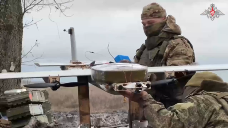 VIDEO: Drones rusos allanan el camino para sus tropas en el frente