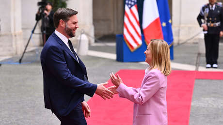 Vance a Meloni: "Si me llamara tonto, no me ofendería"