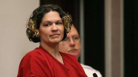 Se hizo pasar por escritora y asesinó a un hombre que ganó 30 millones de dólares en la lotería