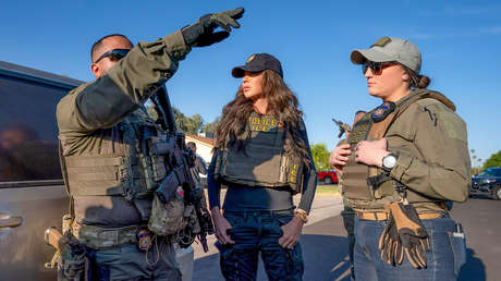 Roban a la secretaria de Seguridad Nacional de EE.UU. mientras cenaba en restaurante