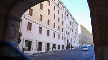 Así era el austero apartamento en Casa Santa Marta donde vivía Francisco