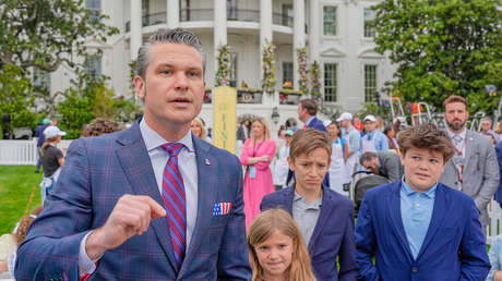 VIDEO: Se viraliza un video de los hijos de Pete Hegseth por una reacción al discurso de su padre