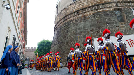 Auditorías y destituciones: la lucha de Francisco para 'exorcizar' la corrupción en el Vaticano