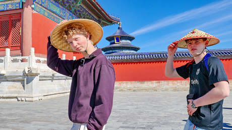 Global Times: "China pasó de exportar bienes a 'importar' consumidores"