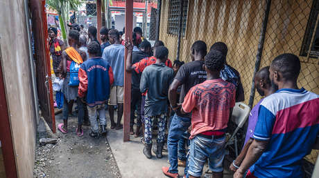 Ir al médico sin papeles en República Dominicana puede terminar en deportación