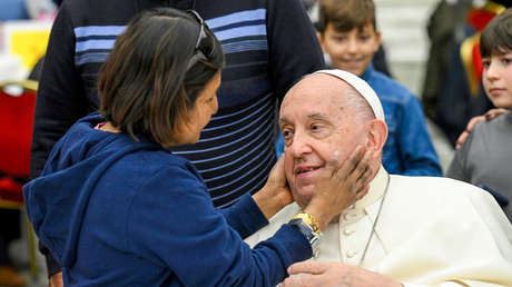 Transgéneros, pobres y migrantes darán el último adiós al papa Francisco