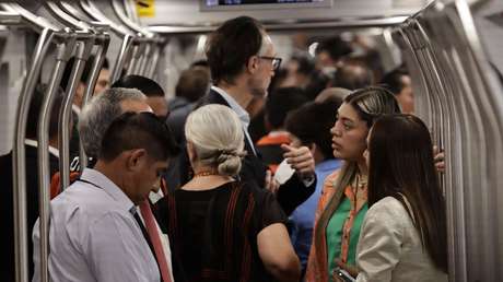 Autoridades de México confirman "pinchazos" en el transporte público y un caso de "somnolencia"