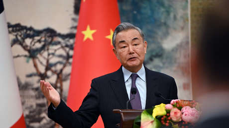 Canciller chino sobre la guerra comercial con EE.UU.: Pekín está del lado correcto de la historia