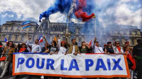 "No moriremos por Ucrania": Manifestación en París exige la dimisión de Macron