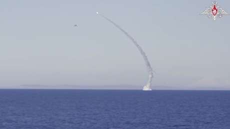 VIDEO: Submarino nuclear ruso realiza el lanzamiento de prueba exitoso de un misil supersónico