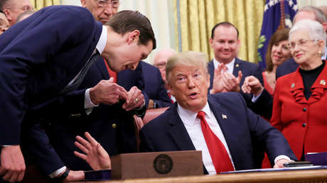 La regla no escrita de los asesores de Trump para lidiar con sus "tonterías"