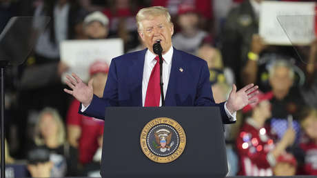 "No queremos los autos de México y Canadá": Trump los acusa de robar el negocio automotriz de EE.UU.