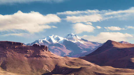 ¿Resurgir de la tumba?: un volcán 'zombi' muestra signos de actividad