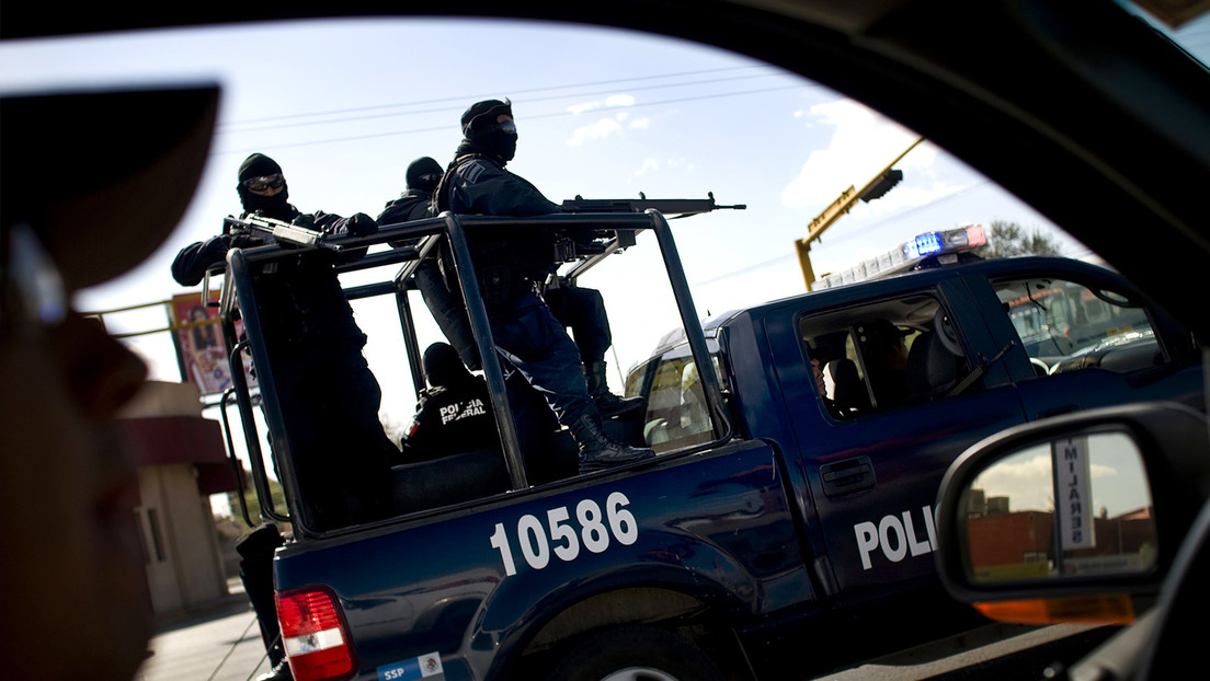 Empresas fachada de EE.UU. compran combustible al narco en México