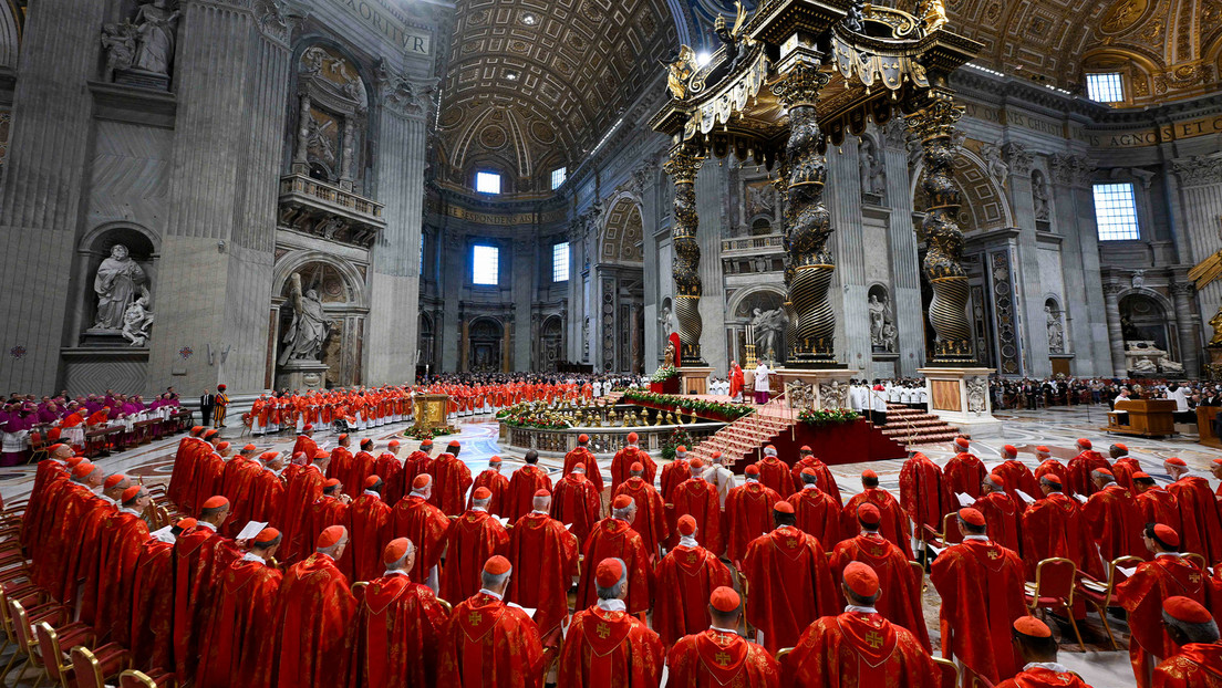 Cardenales que elegirán al papa vieron 'Cónclave' por esta razón
