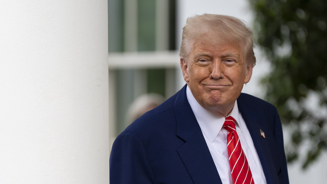 Trump reacciona a los planes de un país árabe de regalarle un 'palacio volador'