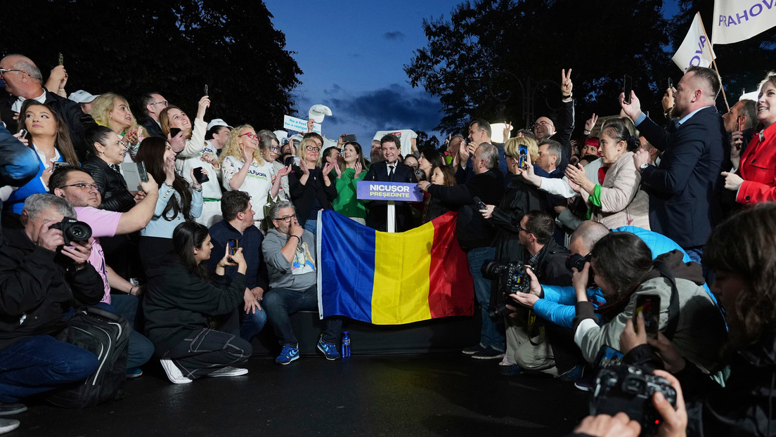 El mensaje de Macron sobre el resultado de las elecciones en Rumanía en medio de acusaciones de interferencia francesa