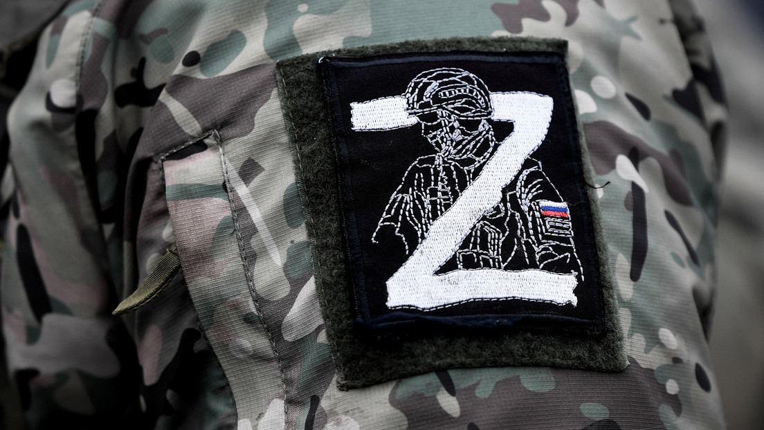 Soldado ruso herido pasa un mes sin comida debajo de un tanque destruido