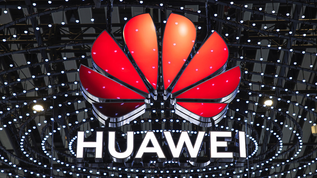 "Acoso unilateral": China amenaza con represalias legales a EE.UU. por los chips de Huawei