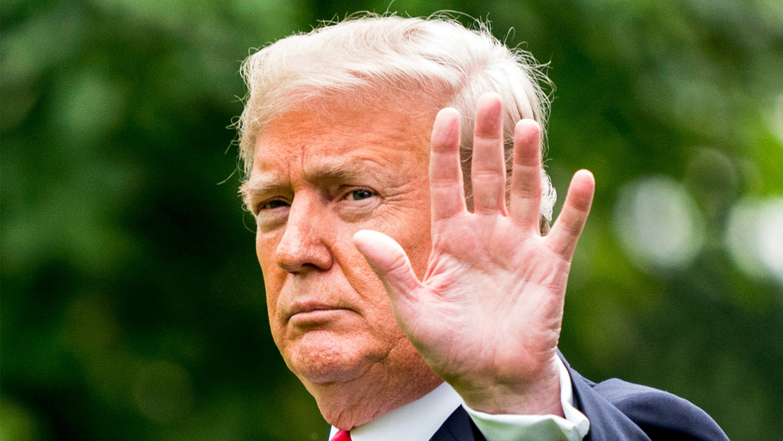 "Bye-Bye": La Administración Trump 'despide' a deportados con un chocante clip