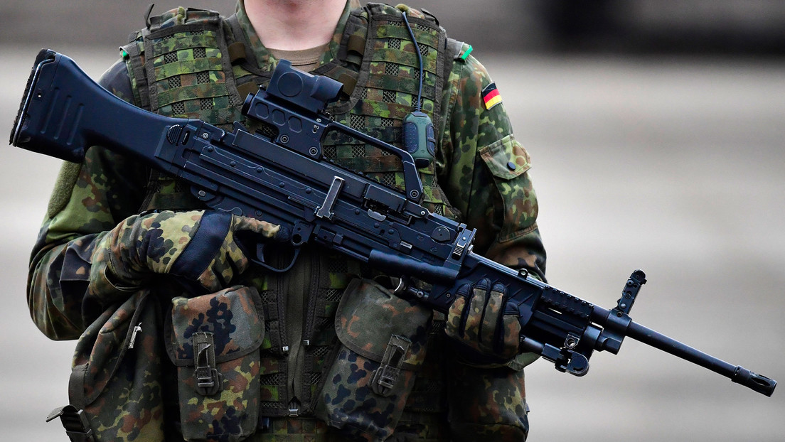 "Instintos nazis resultaron ser perennes": Lavrov comenta la militarización de Alemania