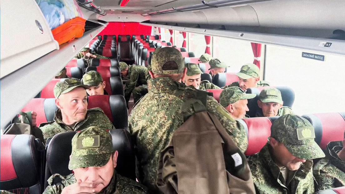 Rusia y Ucrania realizan un intercambio de prisioneros según la fórmula 303 por 303