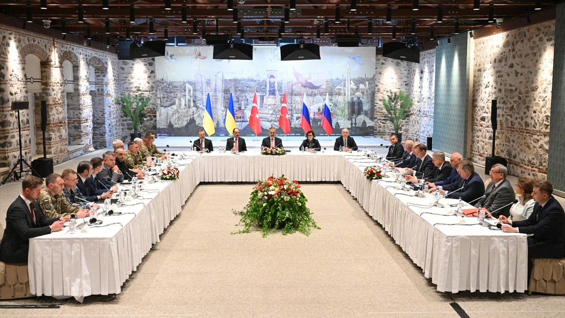 Lavrov: Trump está interesado en continuar las negociaciones entre Rusia y Ucrania