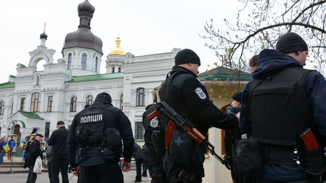 "¿Qué sigue, renunciar a Jesucristo?": Zajárova denuncia la violación de la libertad religiosa por Kiev