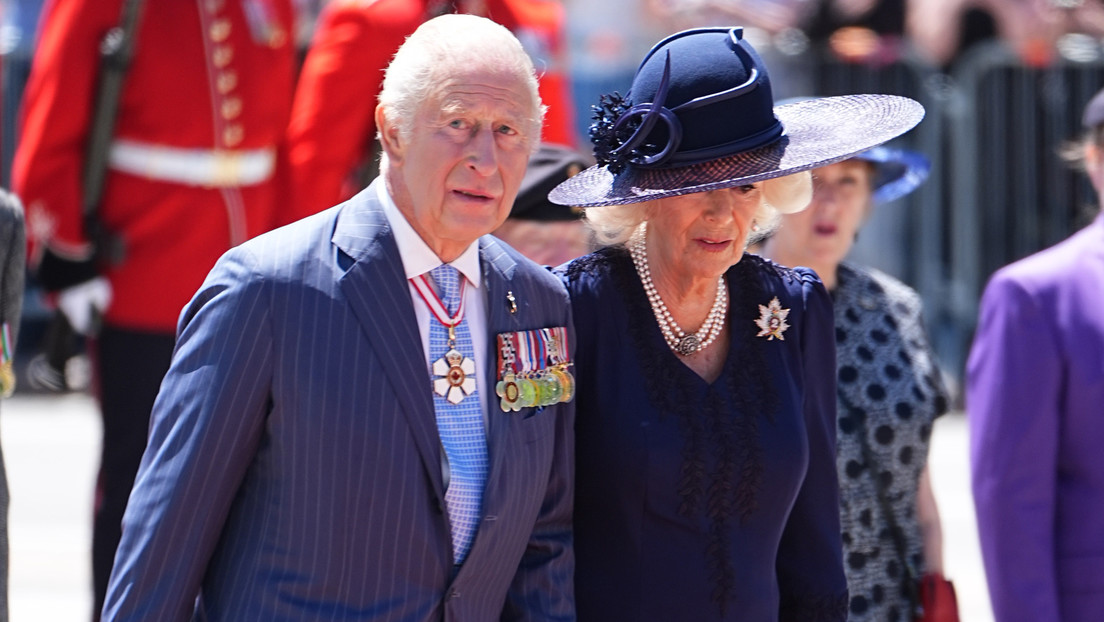 "¿De cuántos niños abusaste en la isla de Epstein?": Increpan al rey Carlos III en su visita a Canadá