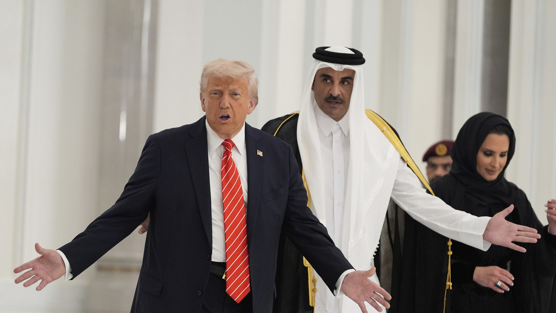 Trump se queja del tamaño del 'palacio volador' donado por Catar