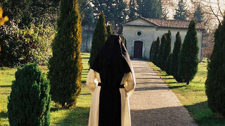Monjas huyen de un convento tras la muerte del papa y denuncian clima "insoportable"