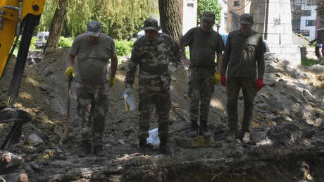 Rusia denuncia la "profanación blasfema" de tumbas de héroes soviéticos en Ucrania