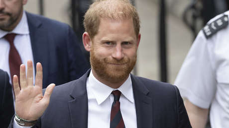 El príncipe Enrique quiere la "reconciliación" con la familia real