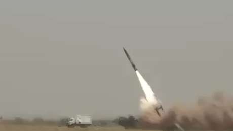 Pakistán lanza un misil balístico de prueba en medio de tensiones con India