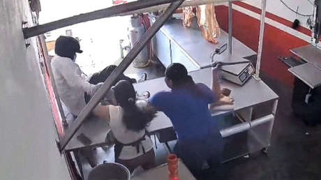 VIDEO: Dos mujeres frustran un asalto en México