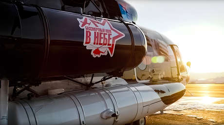 VIDEO: Pilotos en varias ciudades rusas despegan con retratos de héroes de guerra