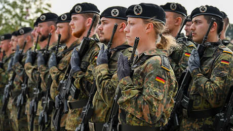 "Nueva carrera armamentística aumenta el riesgo de guerra": La izquierda alemana se opone al rearme del país