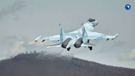 La Defensa de Rusia recibe avanzados cazas Su-35S, diseñados para lograr la supremacía aérea