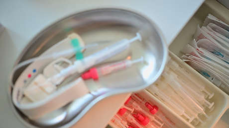 Esta 'superbacteria' que devora plástico podría representar un futuro riesgo en hospitales