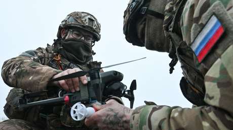 Zajárova: "Ucrania se hace más pequeña" cada vez que Kiev interrumpe las conversaciones