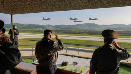 Kim Jong-un llama al Ejército a estar preparado para la guerra