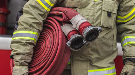 VIDEOS: Voraz incendio consume una distribuidora de combustible en México