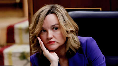 "Puta" y "golfa sin escrúpulos": Ministra española revela los insultos que recibe en las redes