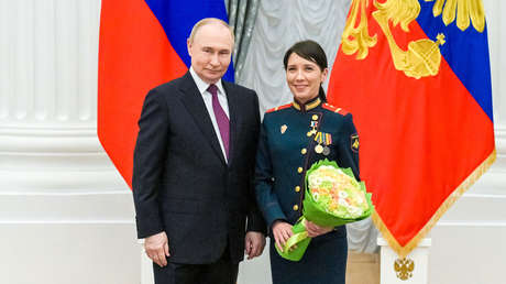 Héroe de Rusia: La enfermera que tapó a un militar con su cuerpo